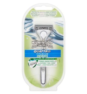 Wilkinson Sword Quattro Titanium Sensitive самобръсначка За Мъже с Алое Вера